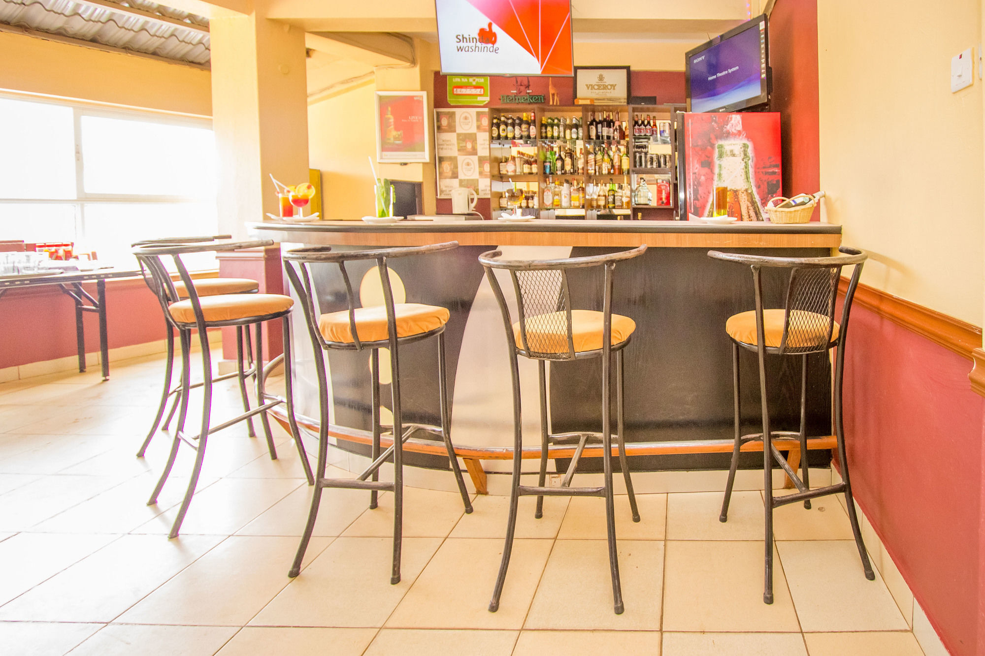 Eland Safari Hotel Nyeri Eksteriør billede