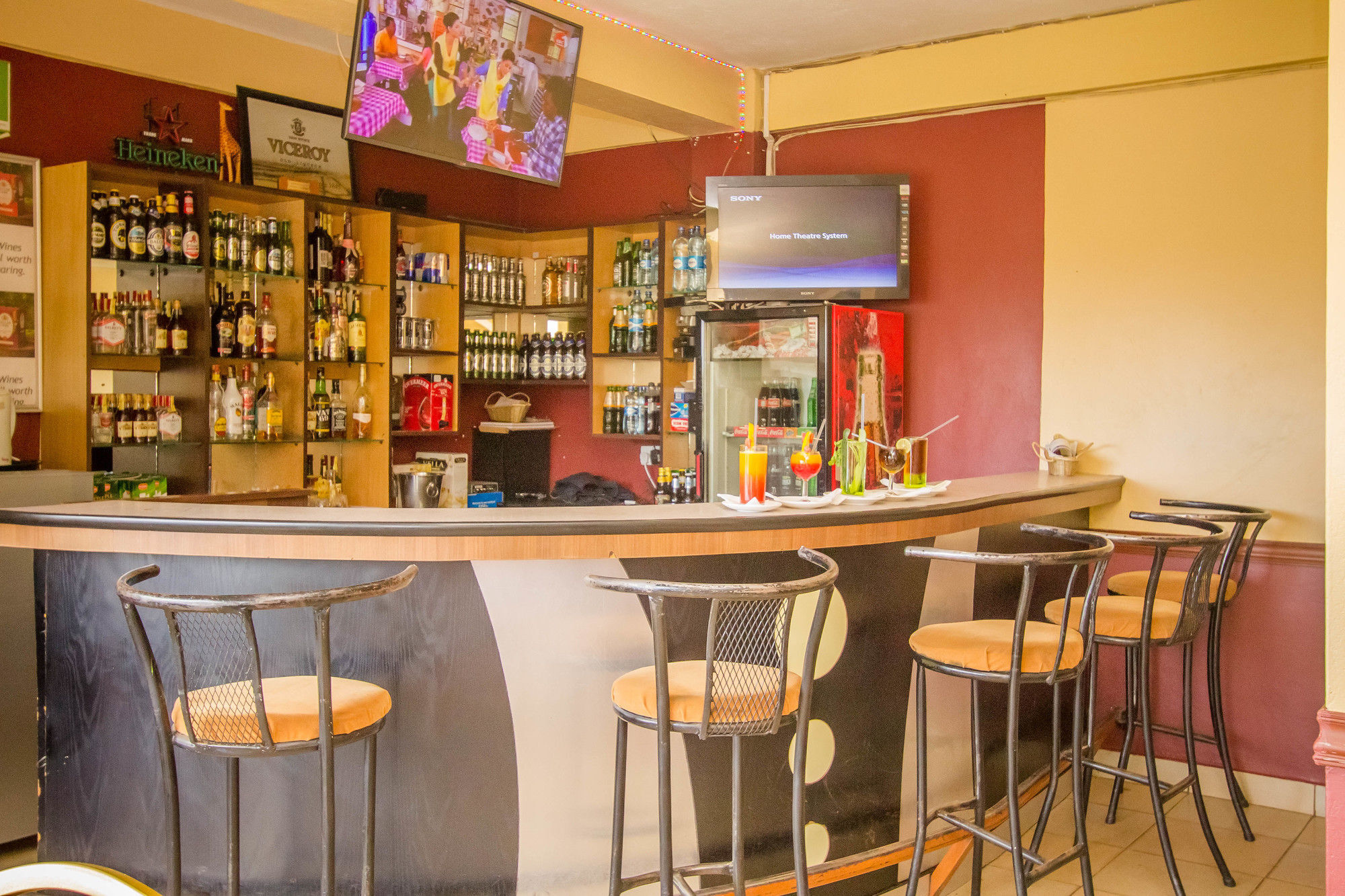 Eland Safari Hotel Nyeri Eksteriør billede